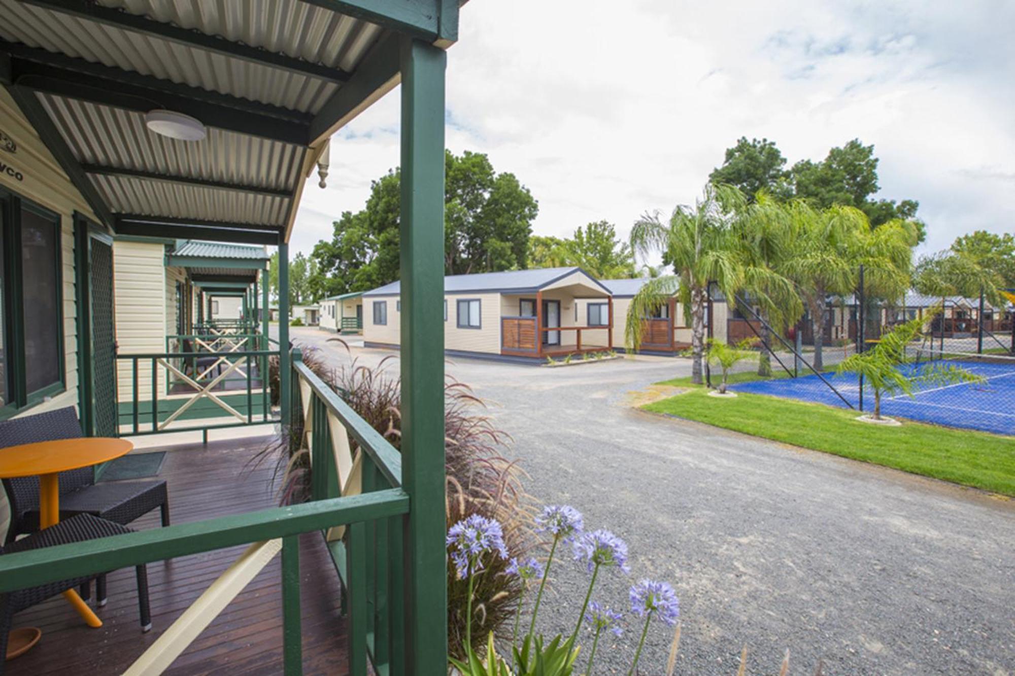 Отель All Seasons Mildura Holiday Park Экстерьер фото